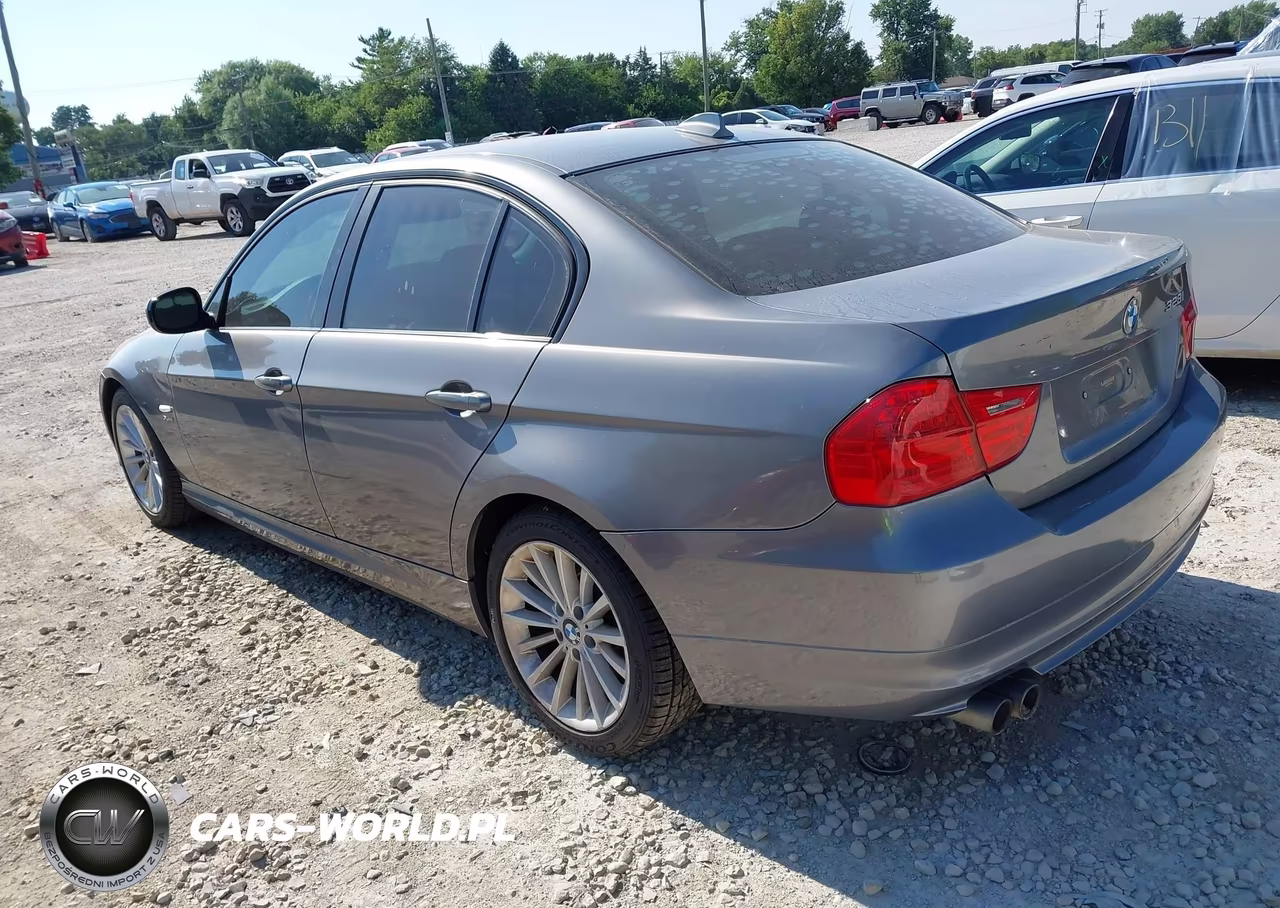 2011 BMW 328I xDrive VIN:WBAPK5C57BF123823 - 3