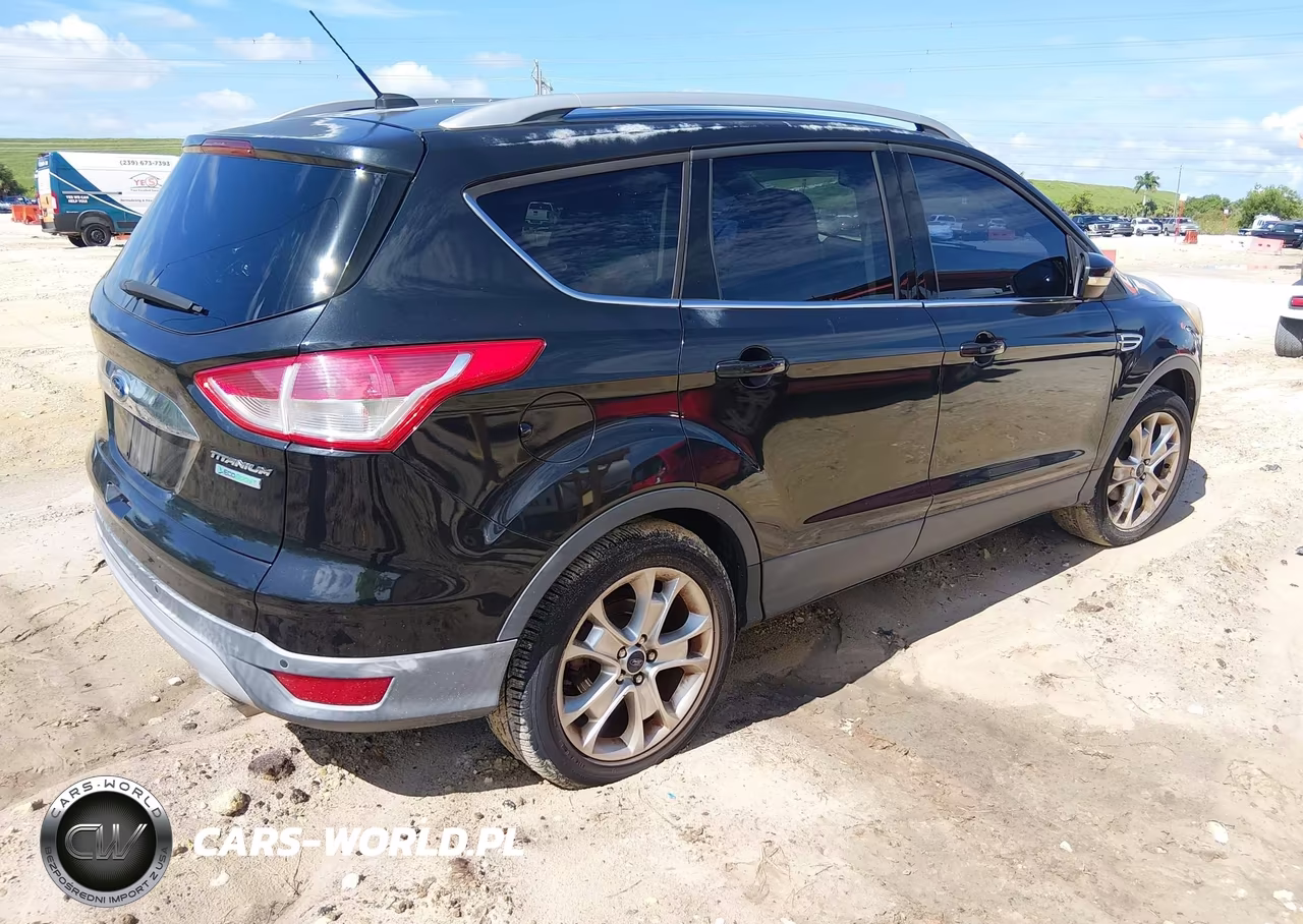 2015 Ford Escape Titanium VIN:1FMCU0JXXFUC87356 - 4