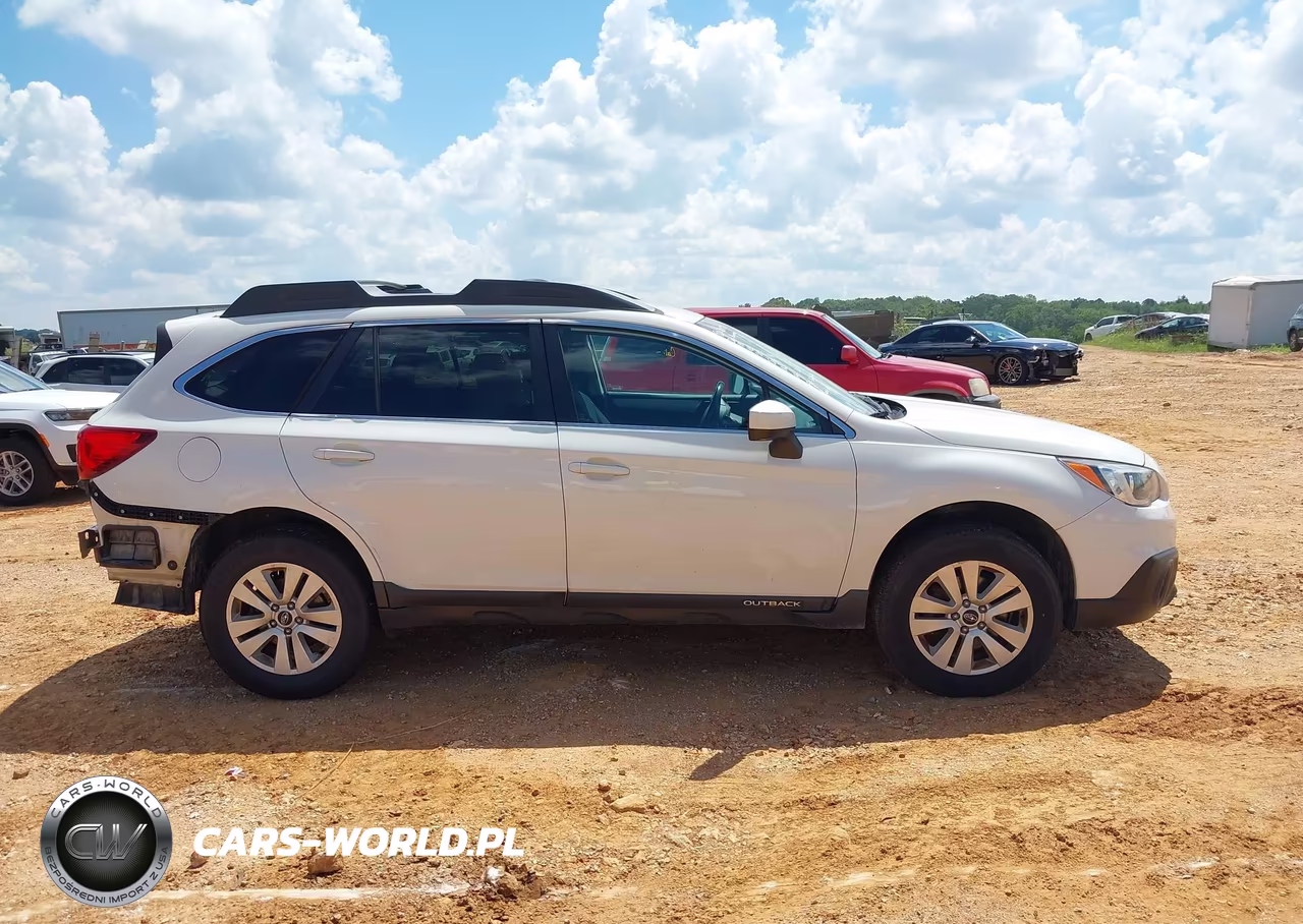 2016 Subaru Outback 2.5I Premium VIN:4S4BSBCC3G3332927 - 14