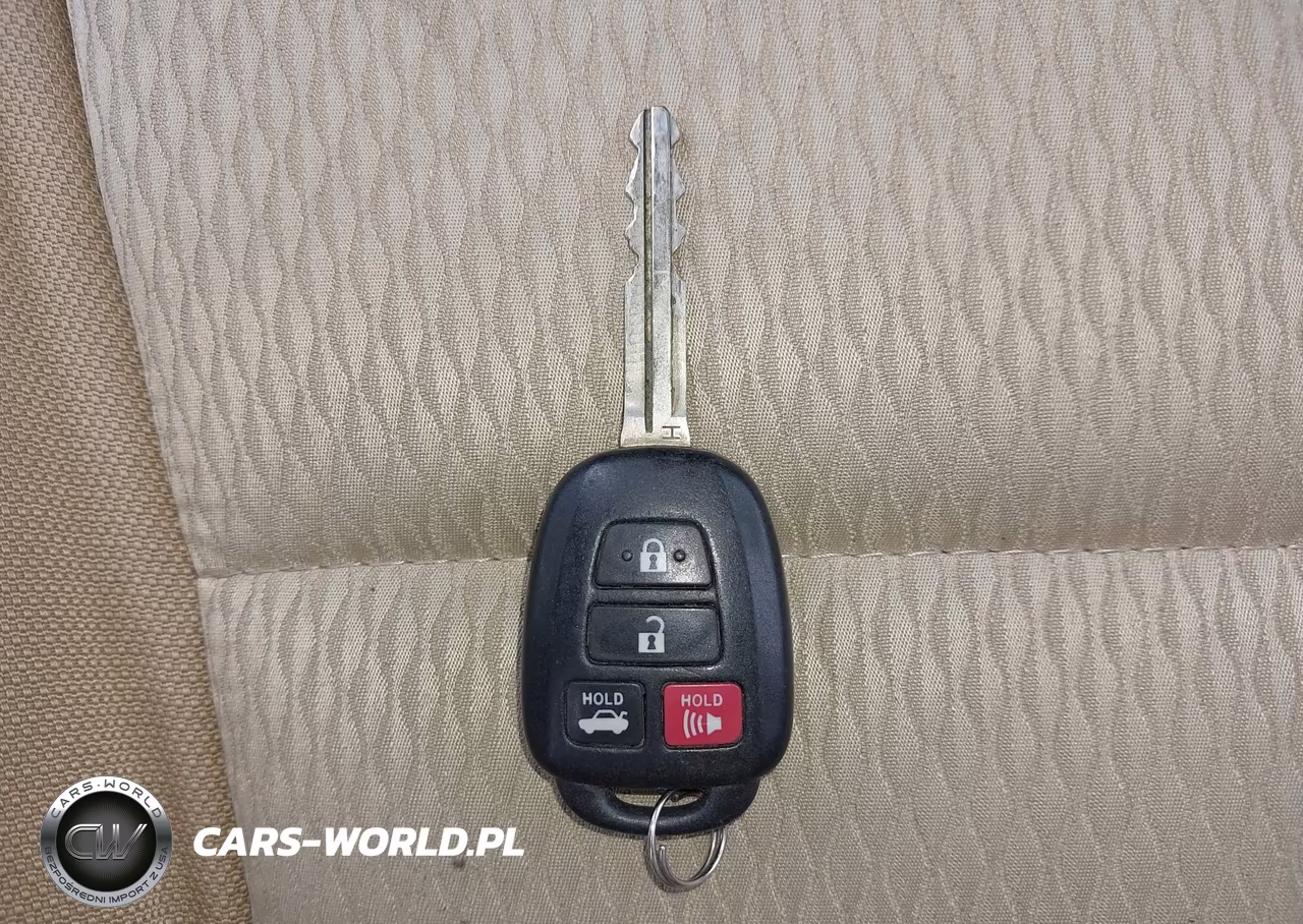 2017 Toyota Corolla Le VIN:5YFBURHE4HP660562 - 11