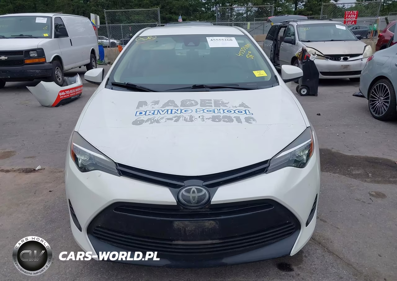 2017 Toyota Corolla Le VIN:5YFBURHE4HP660562 - 13