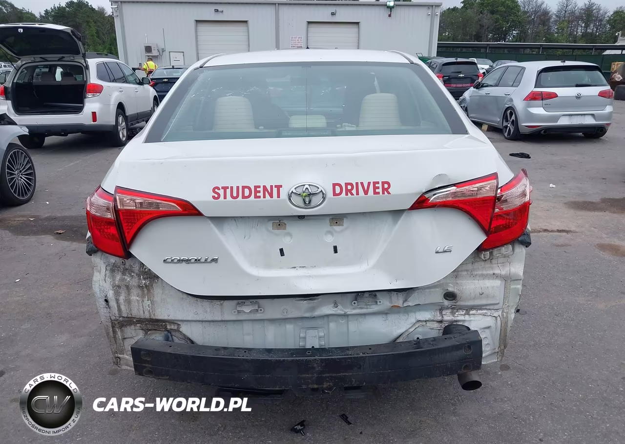 2017 Toyota Corolla Le VIN:5YFBURHE4HP660562 - 17