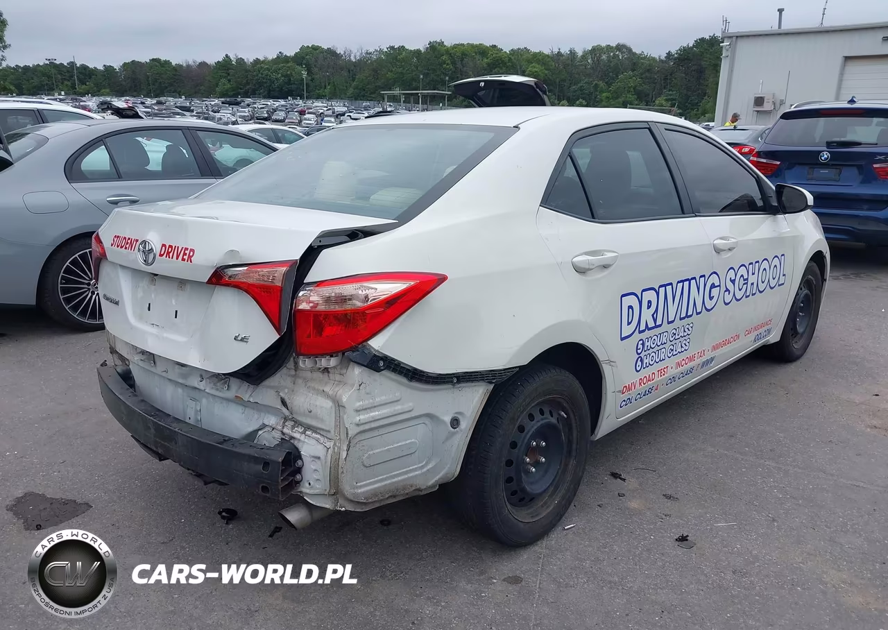 2017 Toyota Corolla Le VIN:5YFBURHE4HP660562 - 6