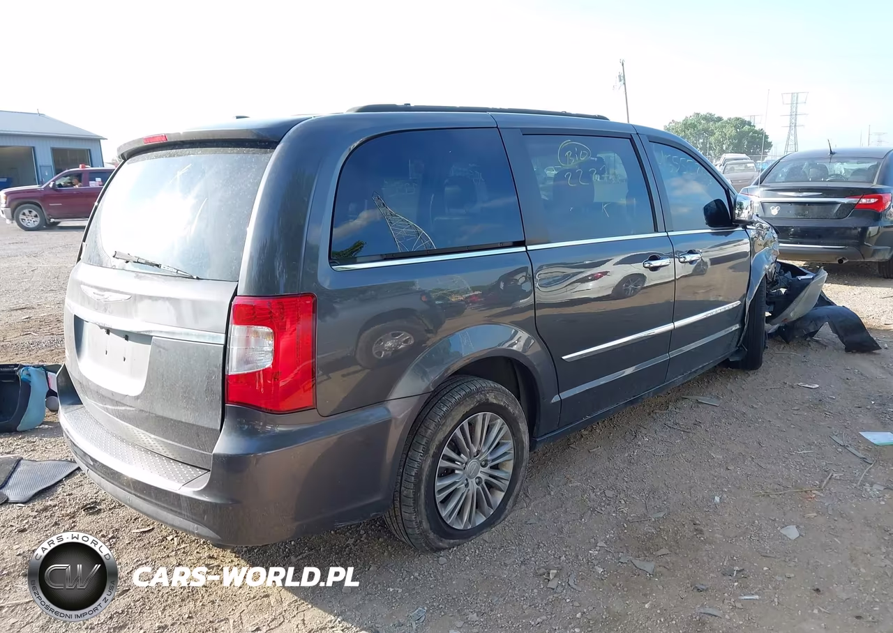 2016 Chrysler Town & Country Touring-L Anniversary Edition VIN:2C4RC1CG7GR222791 - 4