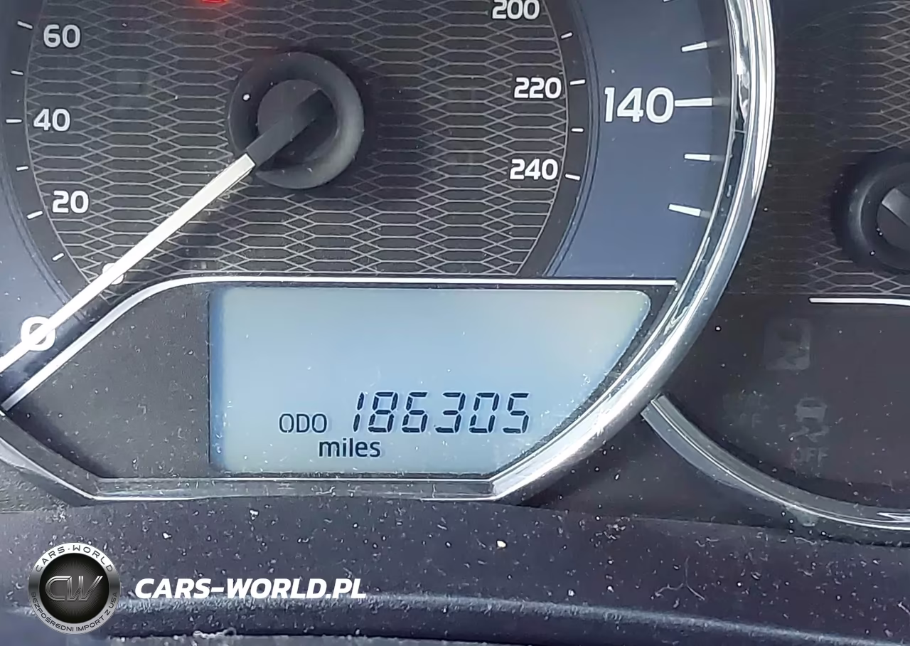 2015 Toyota Corolla Le VIN:2T1BURHE7FC282363 - 15