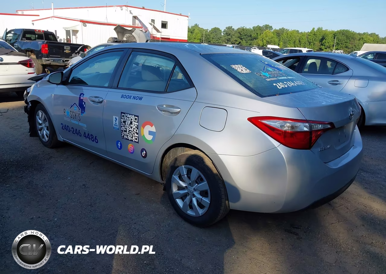 2015 Toyota Corolla Le VIN:2T1BURHE7FC282363 - 3