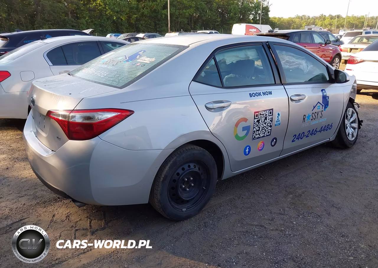 2015 Toyota Corolla Le VIN:2T1BURHE7FC282363 - 4