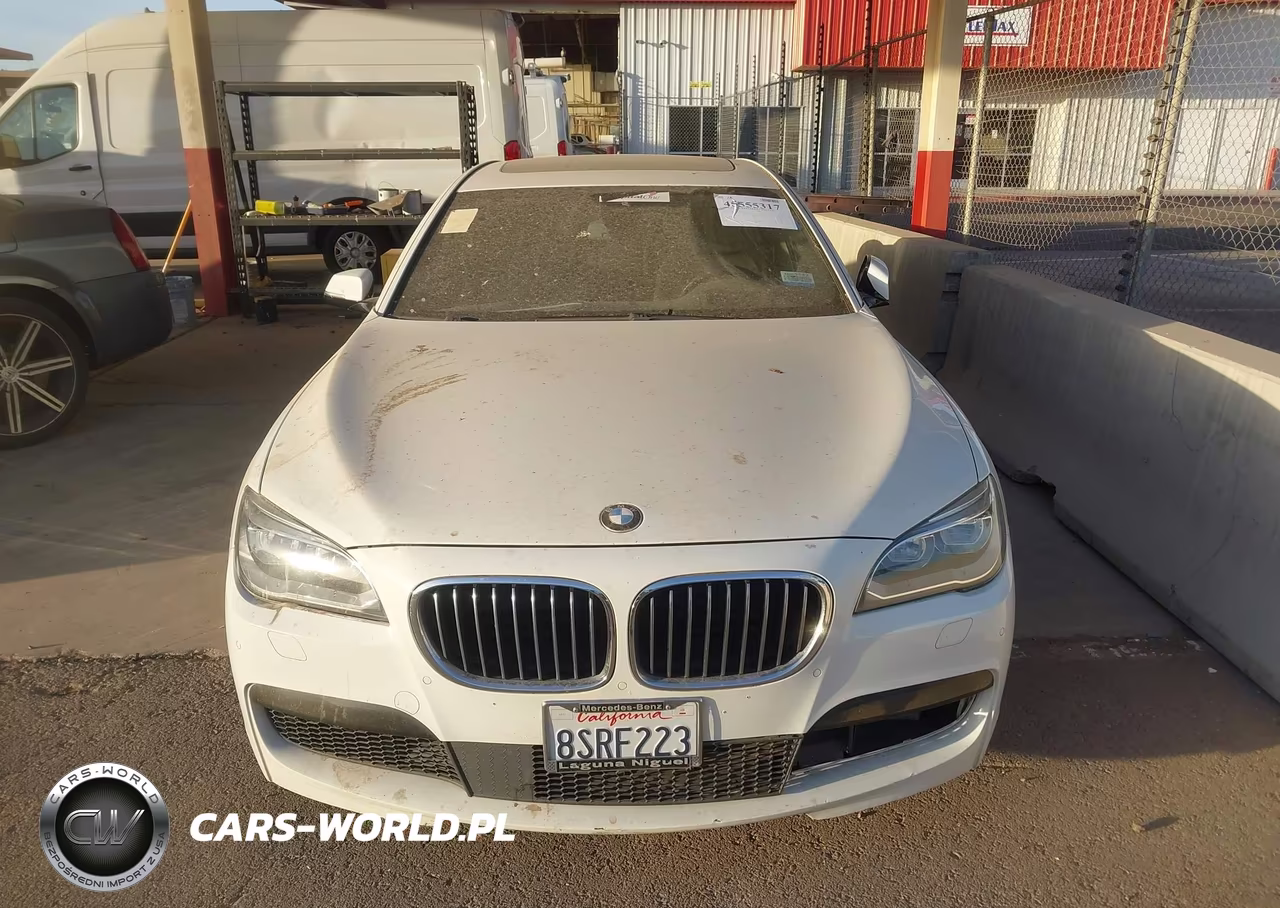 2015 BMW 750Li VIN:WBAYE8C5XFD781599 - 12