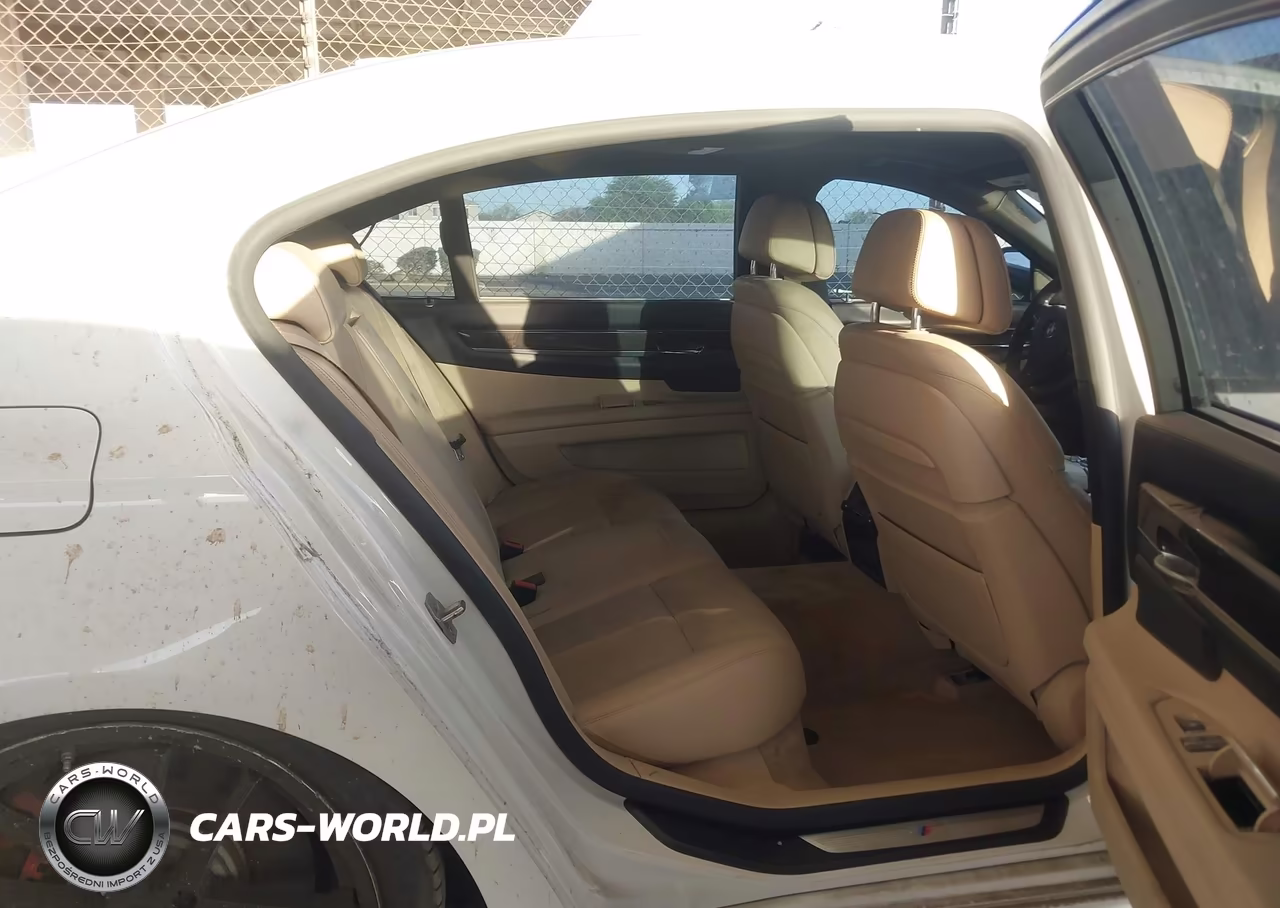 2015 BMW 750Li VIN:WBAYE8C5XFD781599 - 8