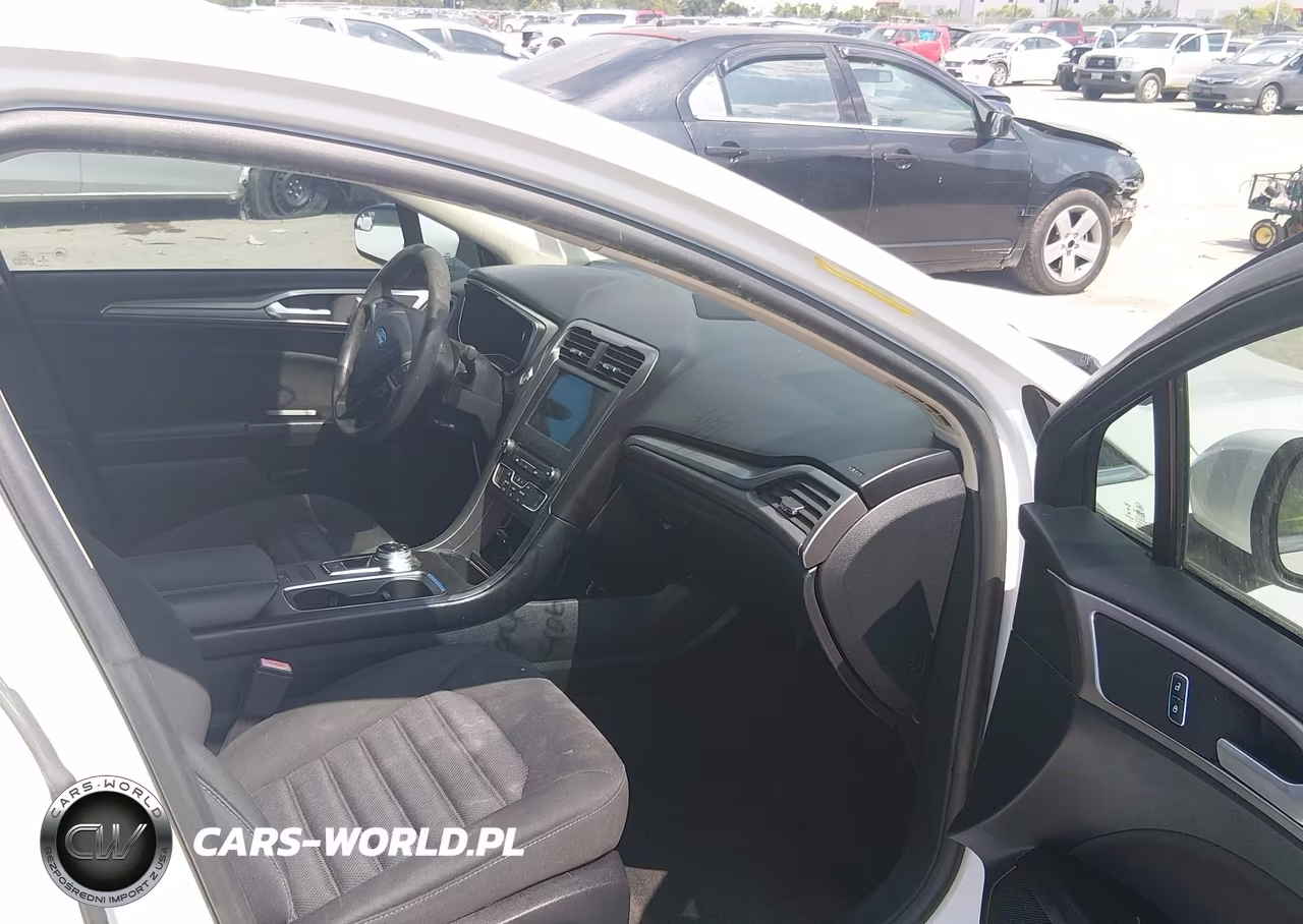 2017 Ford Fusion Se VIN:3FA6P0H7XHR406716 - 5
