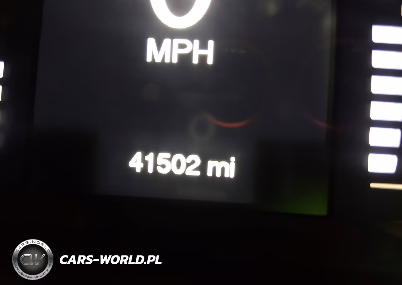 2016 Jeep Cherokee Sport VIN:1C4PJMAB8GW313906 - 18