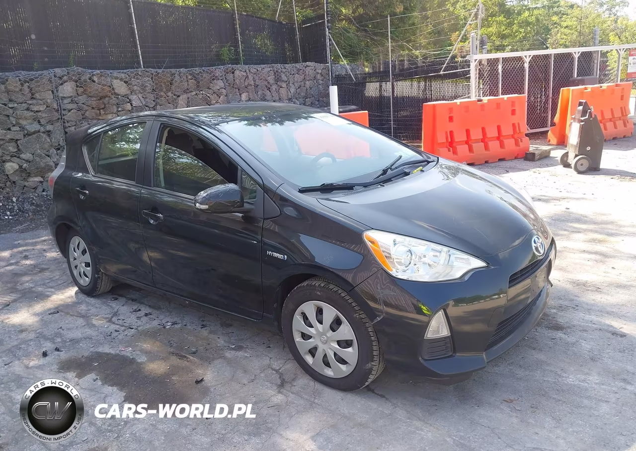 2014 Toyota Prius C One