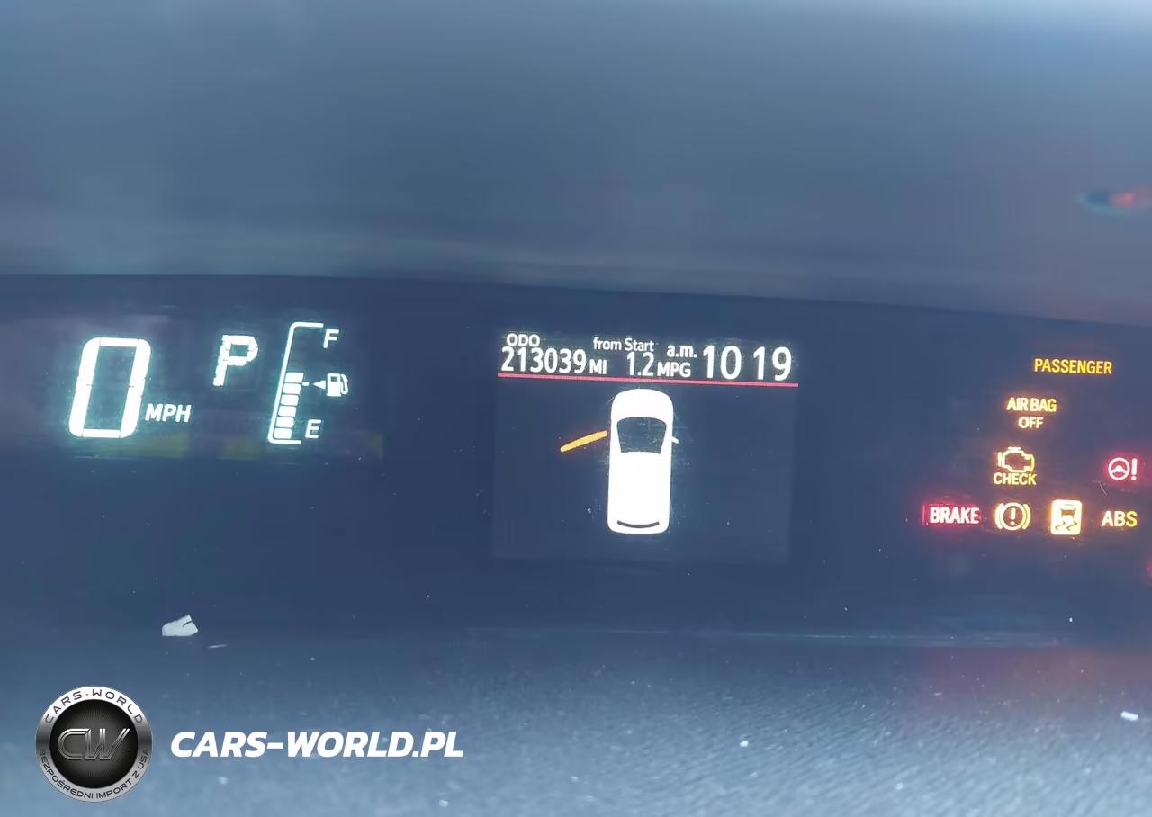 2014 Toyota Prius C One VIN:JTDKDTB38E1070613 - 7