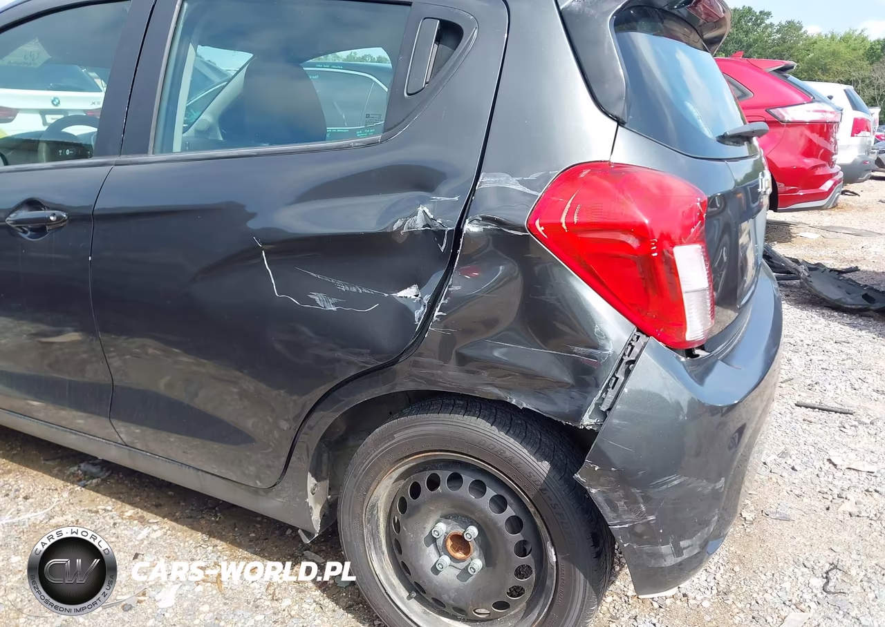 2017 Chevrolet Spark Ls Cvt VIN:KL8CB6SA8HC827800 - 6
