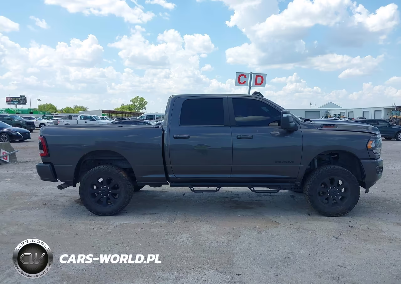 2024 Ram 2500 Big Horn 4X4 6'4 Box VIN:3C6UR5DJ4RG118673 - 13