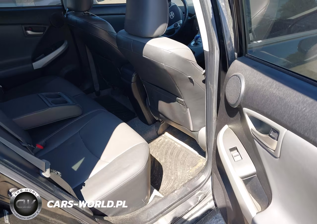 2012 Toyota Prius Four VIN:JTDKN3DUXC5442879 - 8