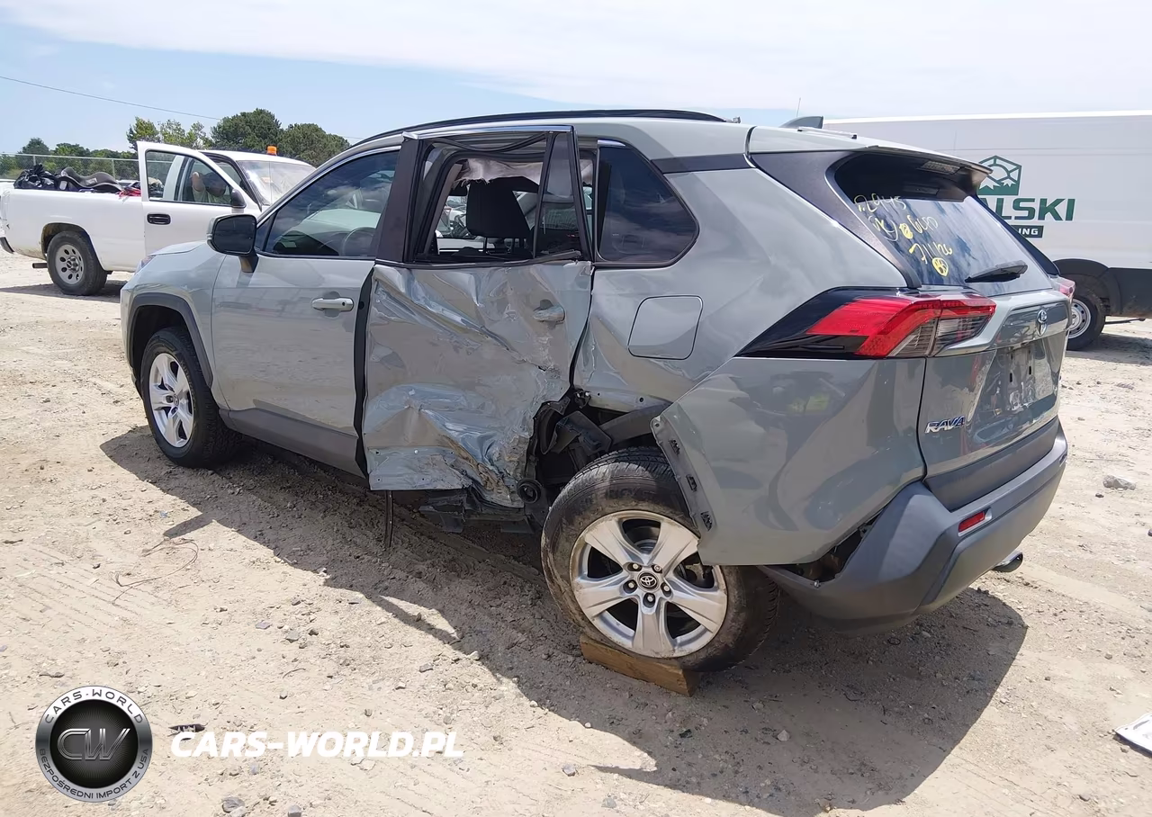 2021 Toyota Rav4 Xle VIN:2T3W1RFV8MW122945 - 3
