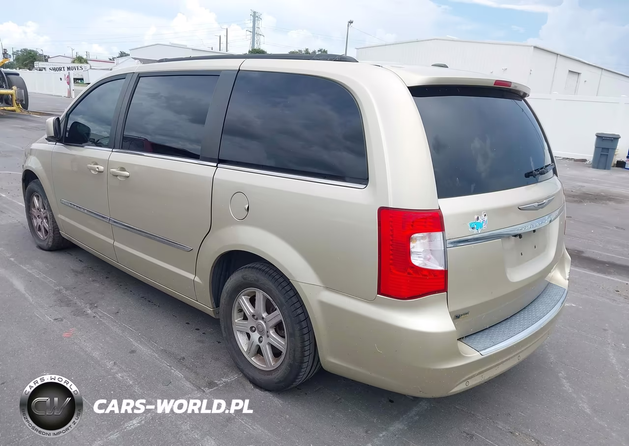2011 Chrysler Town & Country Touring VIN:2A4RR5DG5BR727364 - 3