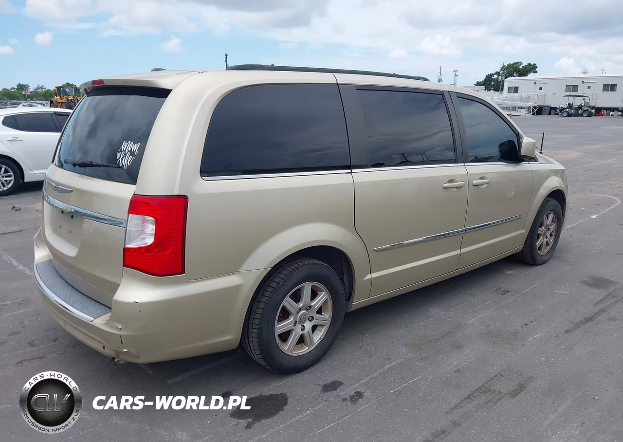 2011 Chrysler Town & Country Touring VIN:2A4RR5DG5BR727364 - 4