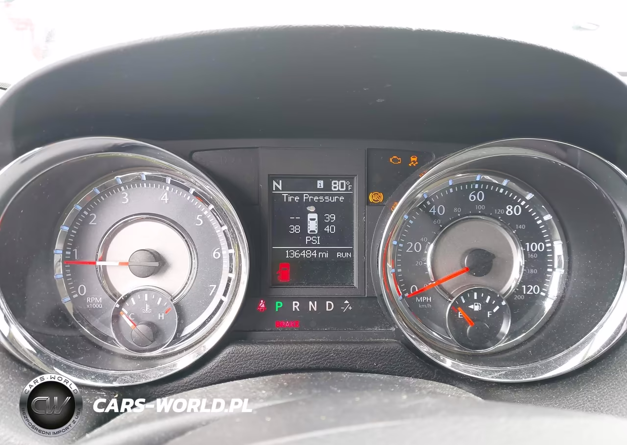 2011 Chrysler Town & Country Touring VIN:2A4RR5DG5BR727364 - 7