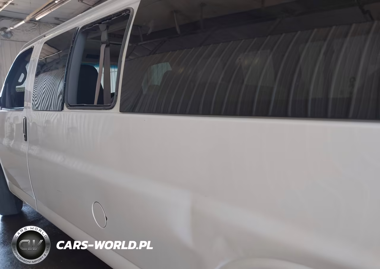 2017 Chevrolet Express 3500 Lt VIN:1GAZGPFG9H1275932 - 18