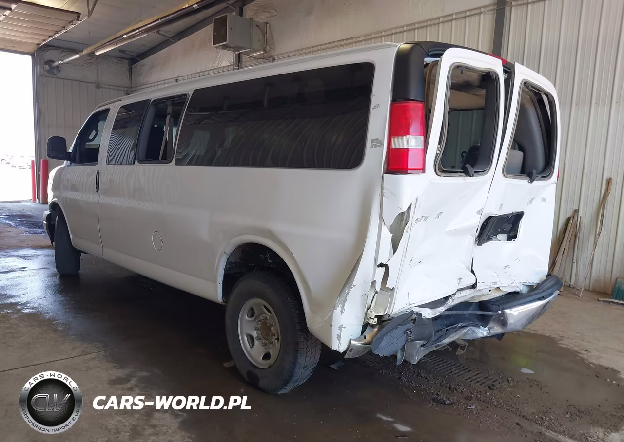 2017 Chevrolet Express 3500 Lt VIN:1GAZGPFG9H1275932 - 3