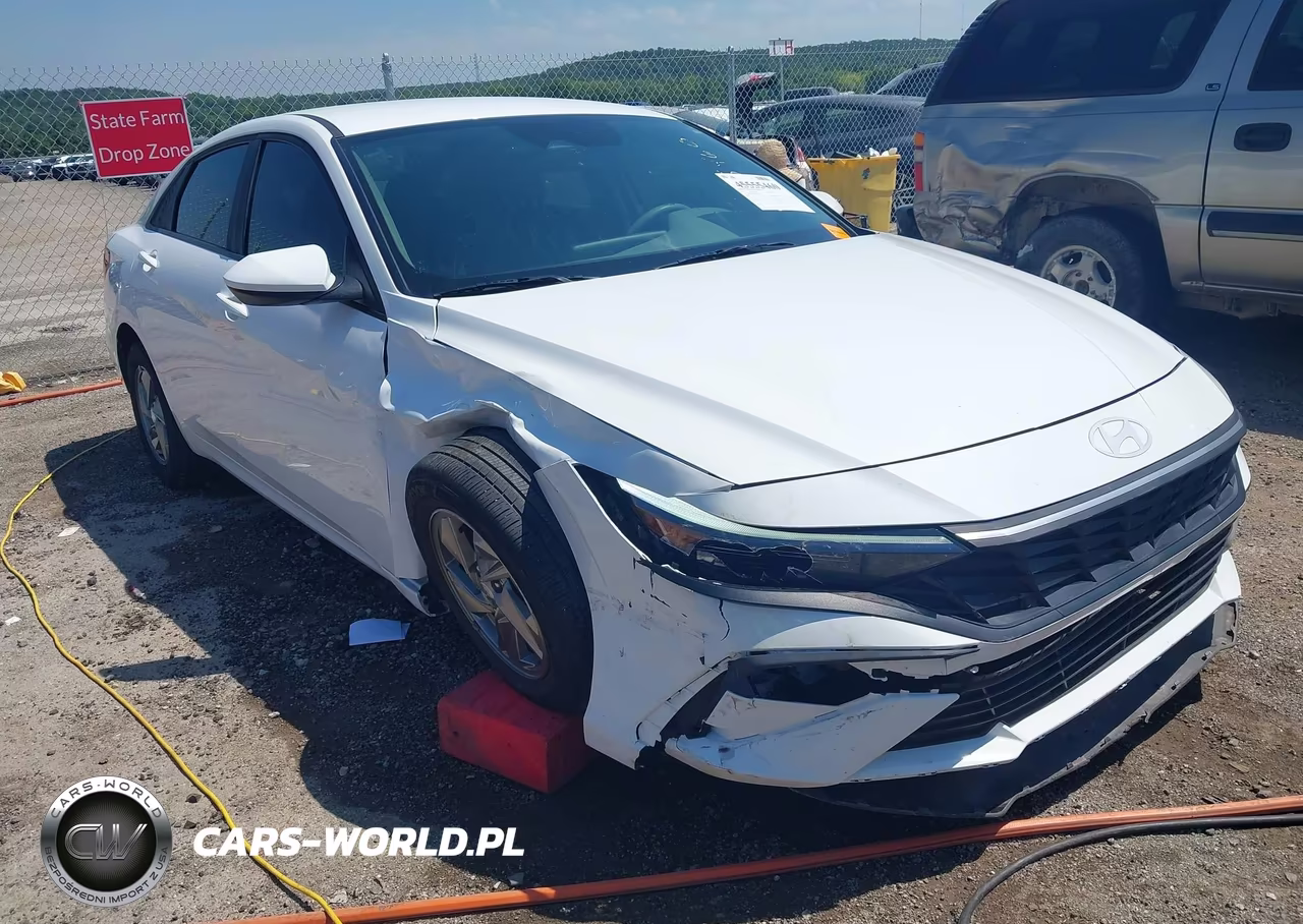 2024 Hyundai Elantra Se