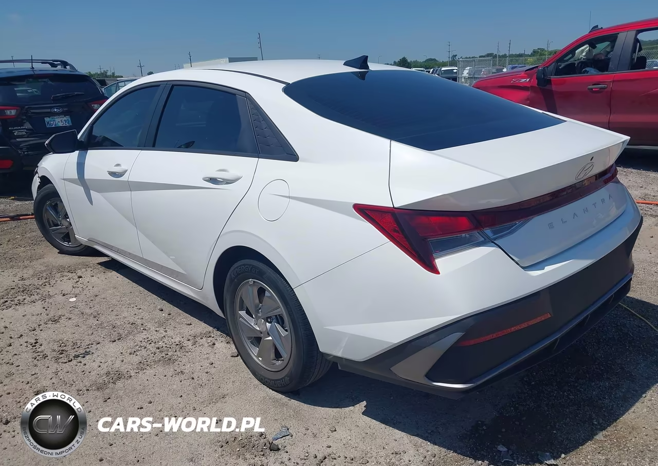 2024 Hyundai Elantra Se VIN:KMHLL4DG1RU831396 - 3