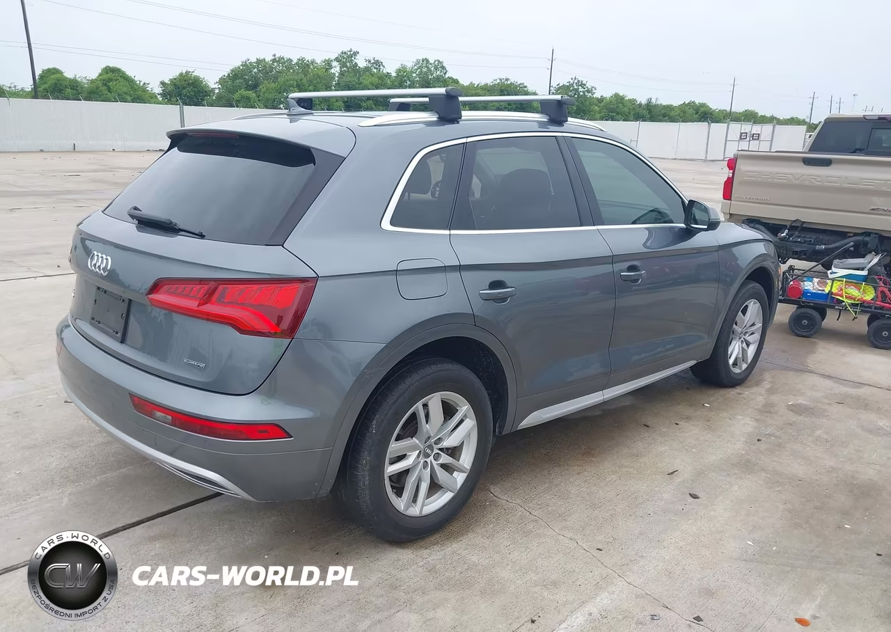 2020 Audi Q5 Premium 45 Tfsi Quattro S Tronic-Titanium Premium 45 Tfsi Quattro S Tronic VIN:WA1ANAFYXL2032238 - 4