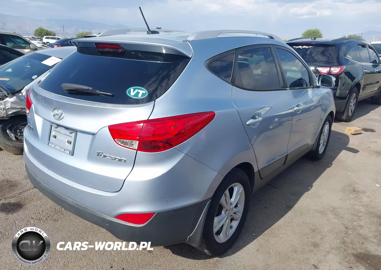 2012 Hyundai Tucson Gls VIN:KM8JU3AC3CU364733 - 4