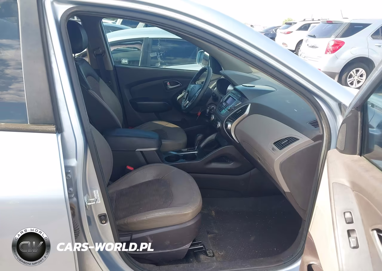 2012 Hyundai Tucson Gls VIN:KM8JU3AC3CU364733 - 5