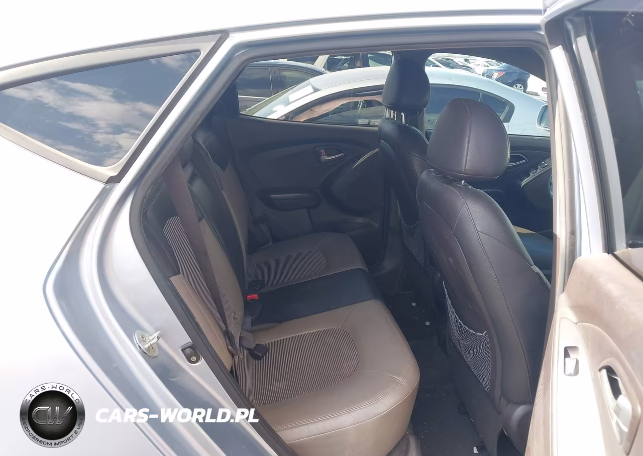 2012 Hyundai Tucson Gls VIN:KM8JU3AC3CU364733 - 8