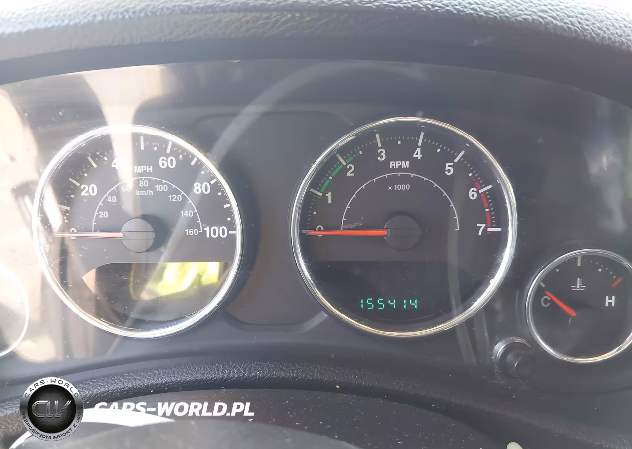 2011 Jeep Wrangler Sport VIN:1J4AA2D19BL629025 - 7