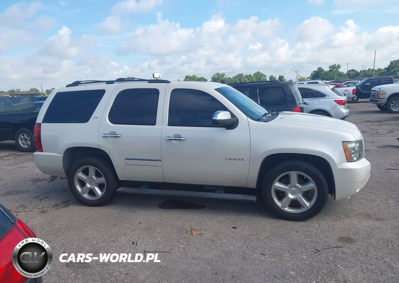 2011 Chevrolet Tahoe Ltz VIN:1GNSCCE06BR323081 - 13