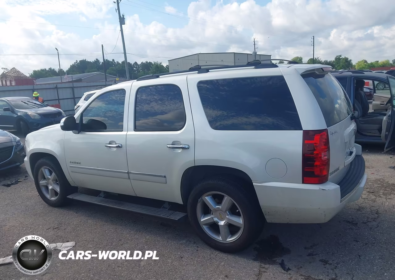 2011 Chevrolet Tahoe Ltz VIN:1GNSCCE06BR323081 - 14