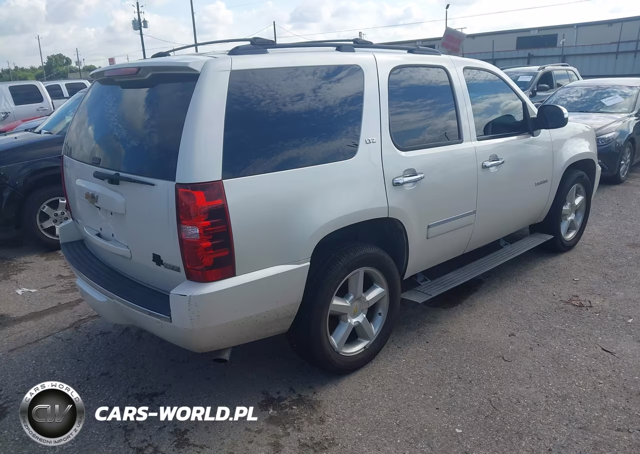 2011 Chevrolet Tahoe Ltz VIN:1GNSCCE06BR323081 - 4