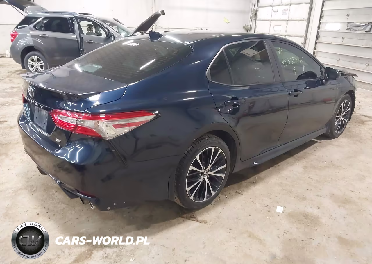 2019 Toyota Camry Se VIN:4T1B11HK2KU272347 - 4