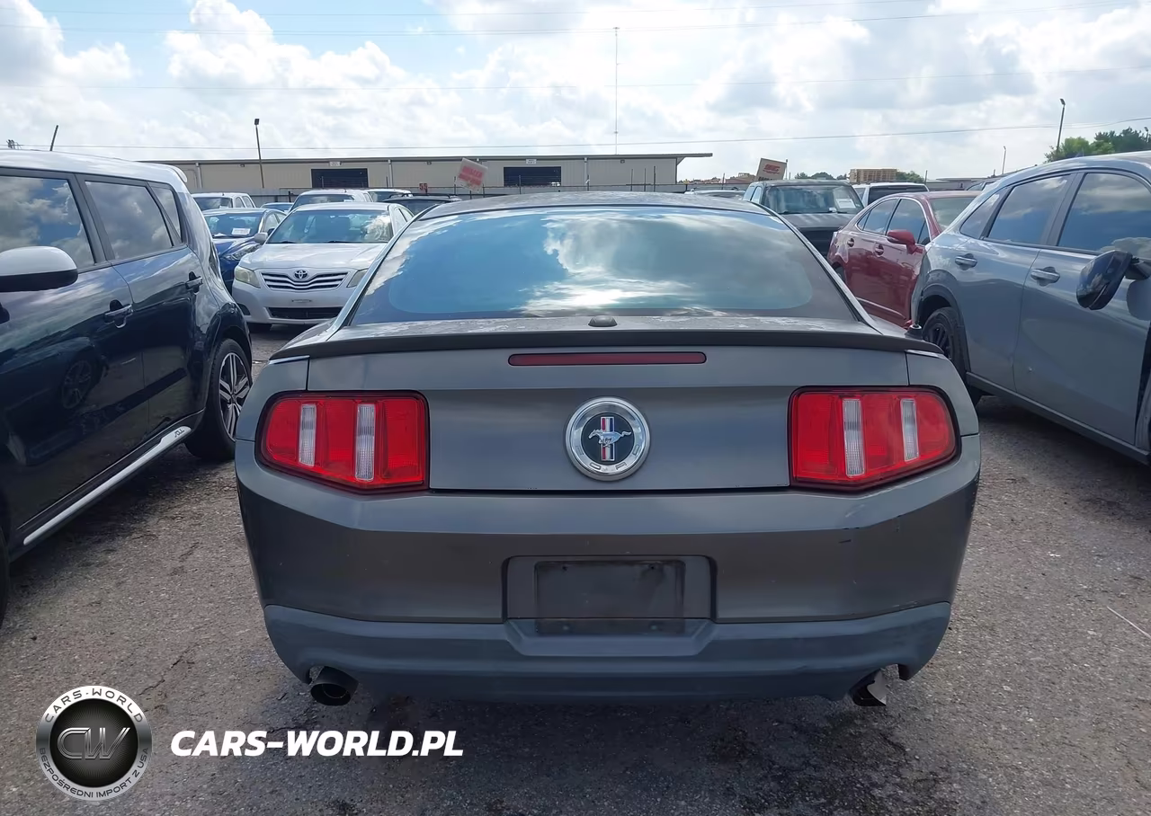 2011 Ford Mustang V6-V6 Premium VIN:1ZVBP8AM1B5111390 - 16
