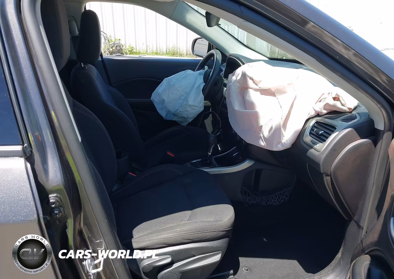 2017 Jeep Compass Sport VIN:3C4NJCAB0HT668559 - 5