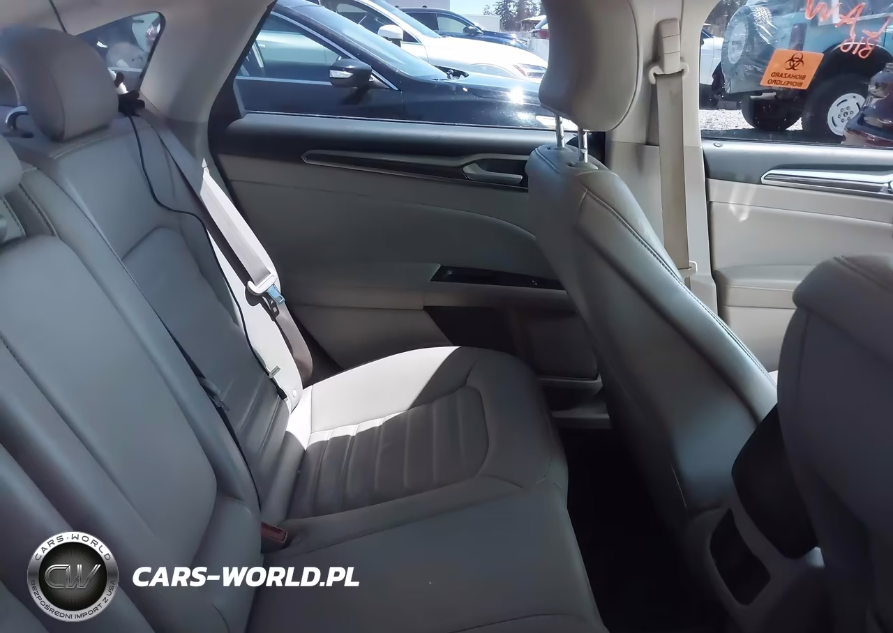 2017 Ford Fusion Se VIN:3FA6P0T98HR351112 - 8