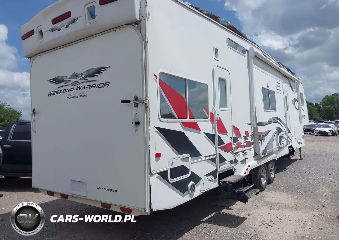 2007 Weekend Warrior Toy Hauler VIN:5HRSS403X7C019511 - 4