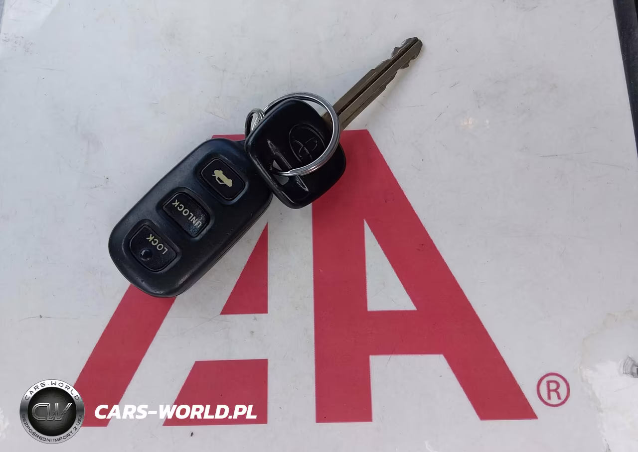 2002 Toyota Camry Le VIN:4T1BE30K62U019821 - 11