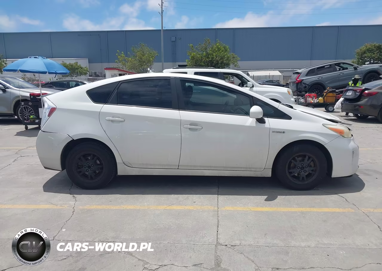 2012 Toyota Prius Four VIN:JTDKN3DU5C5492816 - 14