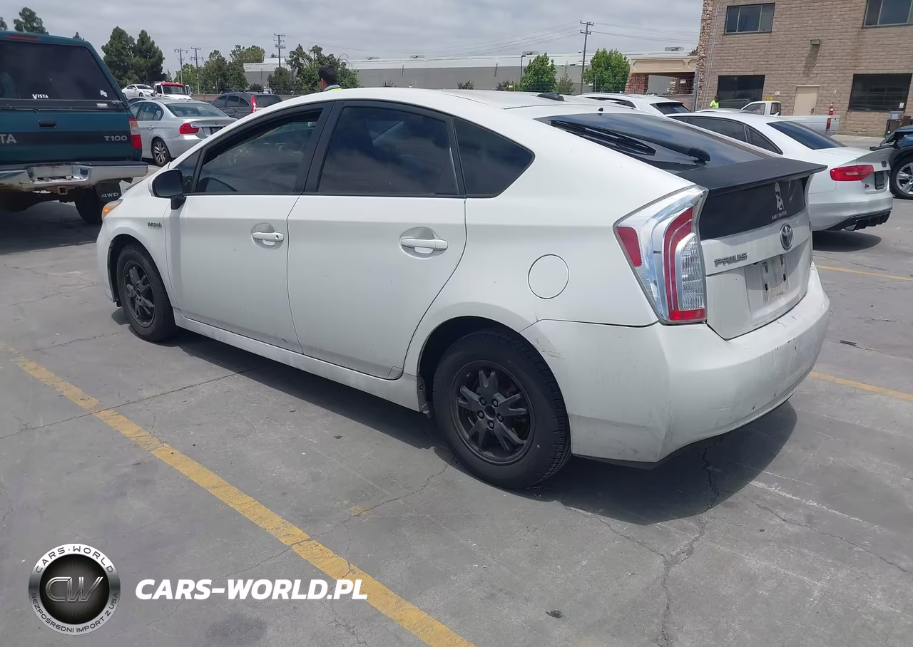 2012 Toyota Prius Four VIN:JTDKN3DU5C5492816 - 3