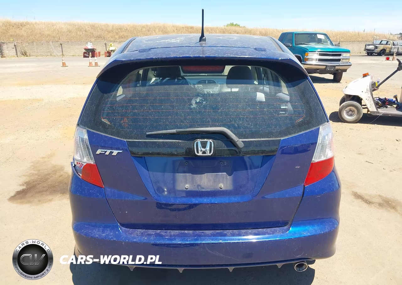 2012 Honda Fit Sport VIN:JHMGE8H58CC015636 - 16