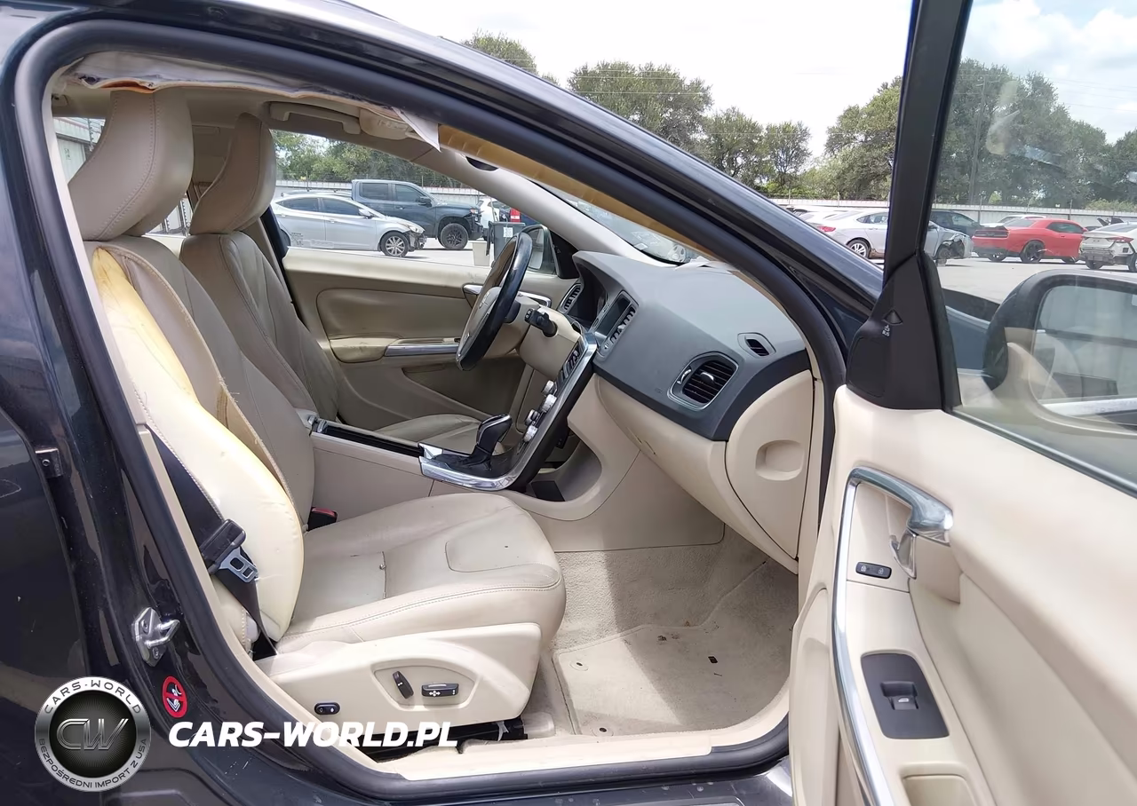2015 Volvo V60 T5 Premier VIN:YV140MEK1F1251979 - 5