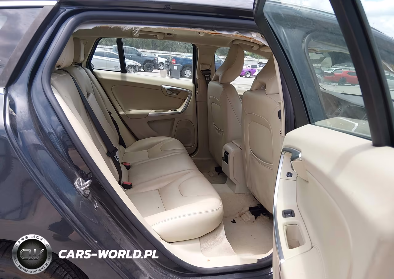 2015 Volvo V60 T5 Premier VIN:YV140MEK1F1251979 - 8
