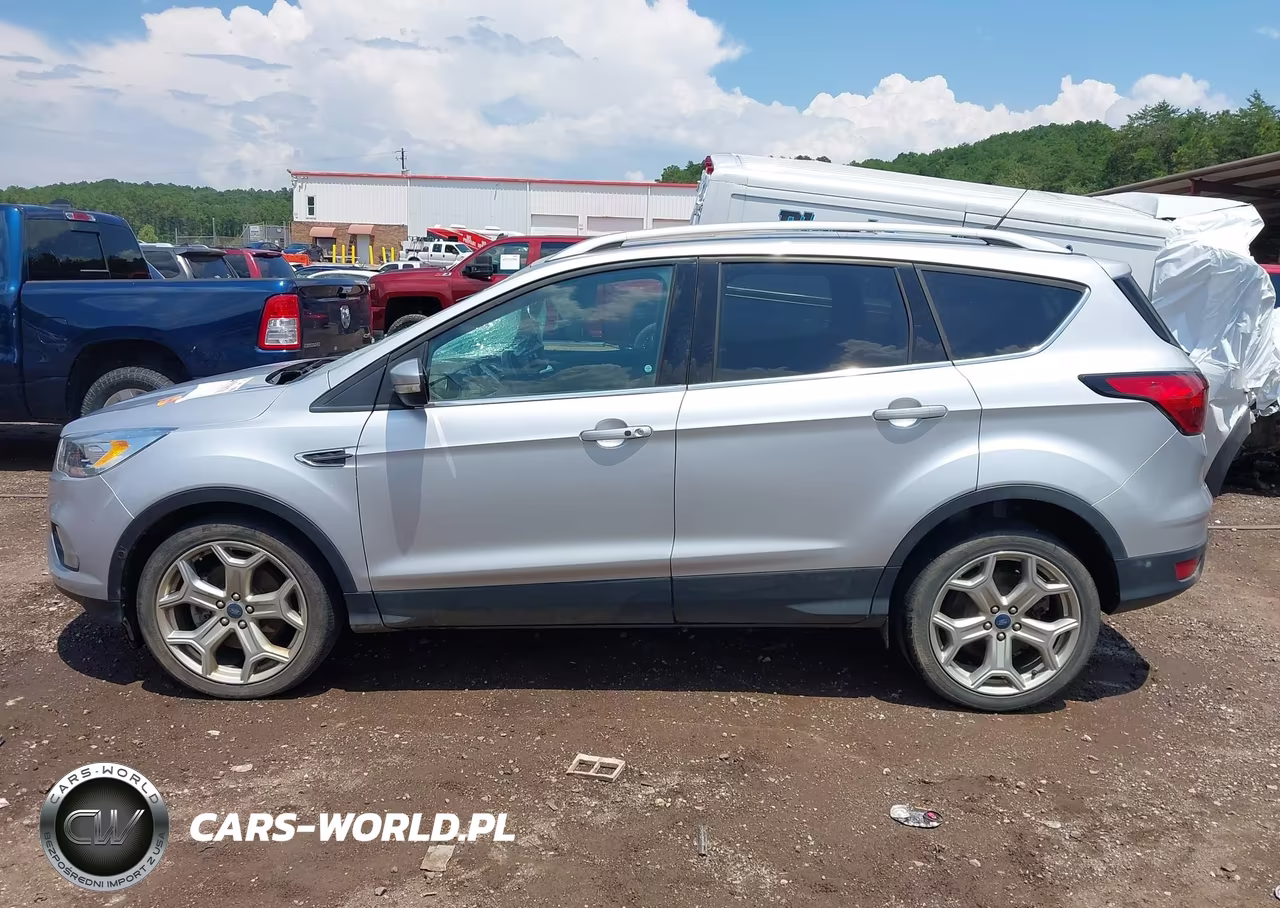 2019 Ford Escape Titanium VIN:1FMCU0J94KUC31800 - 14