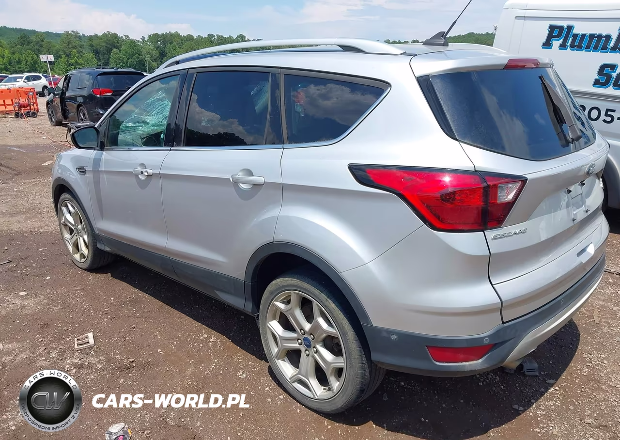2019 Ford Escape Titanium VIN:1FMCU0J94KUC31800 - 3