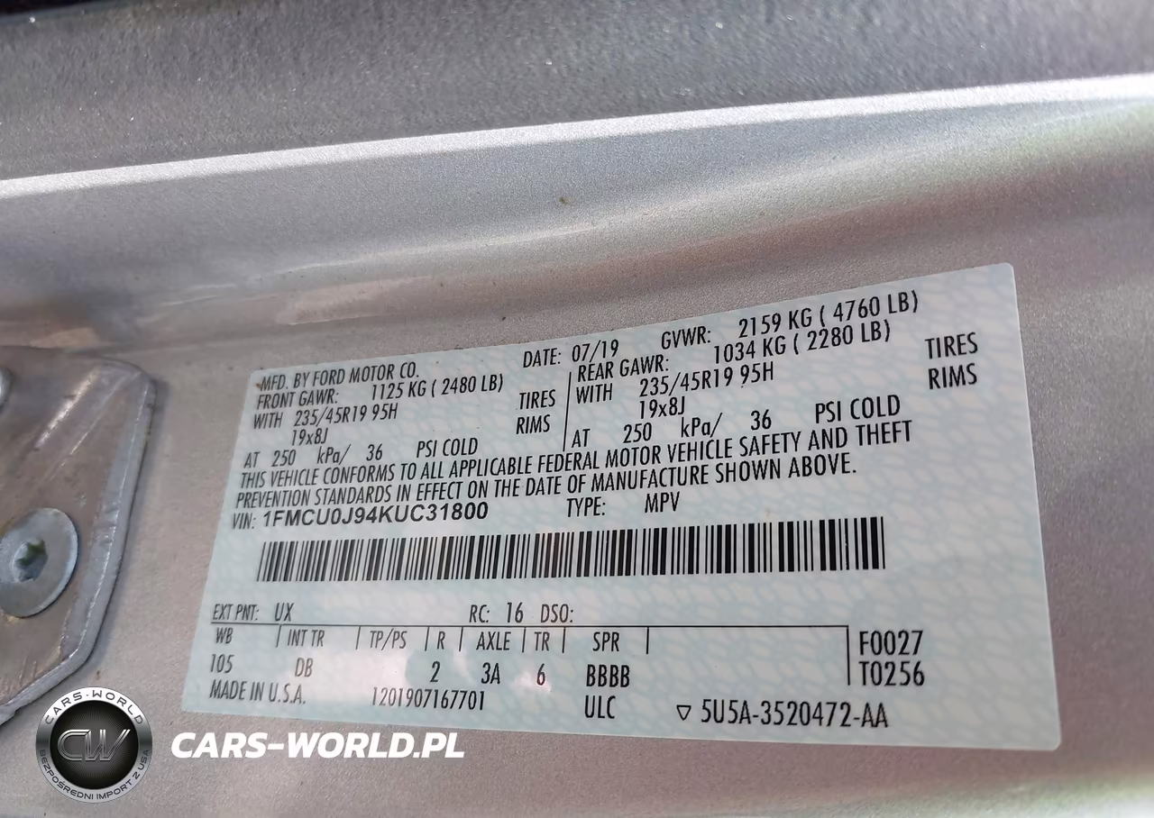 2019 Ford Escape Titanium VIN:1FMCU0J94KUC31800 - 9